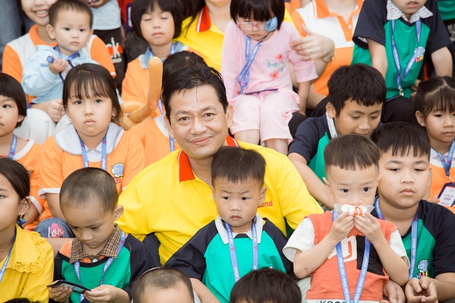 “Mẹ đỡ đầu” của những đứa trẻ mồ côi vì COVID-19: “Chúng tôi không dừng lại ở việc giúp đỡ mà còn tái sinh cuộc đời”- Ảnh 1.