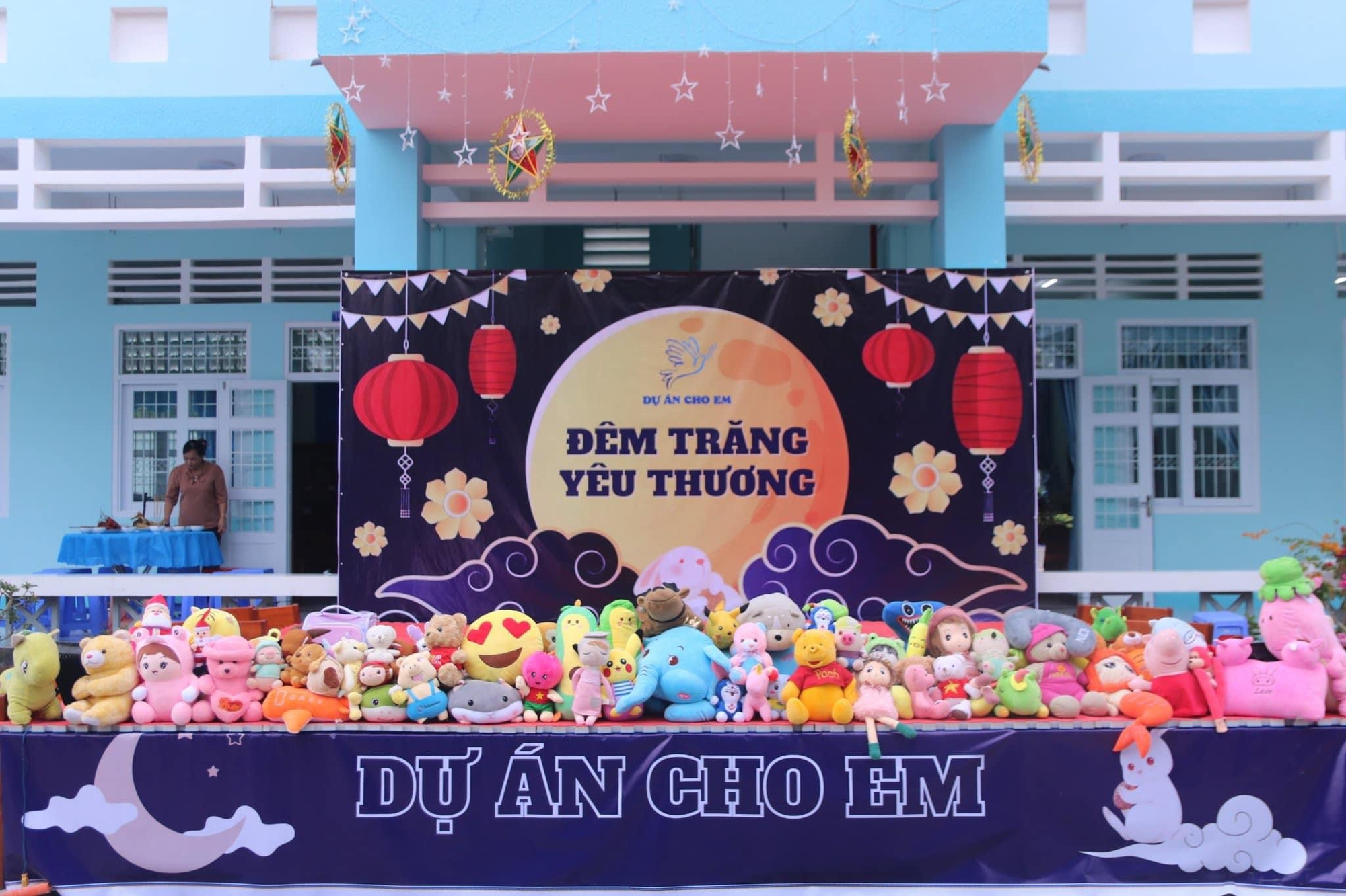 Dự án Cho em: Giấc mơ chữa lành cho những tâm hồn bé nhỏ bị tổn thương- Ảnh 15. Dự án Cho em: Giấc mơ chữa lành cho những tâm hồn bé nhỏ bị tổn thương- Ảnh 15.