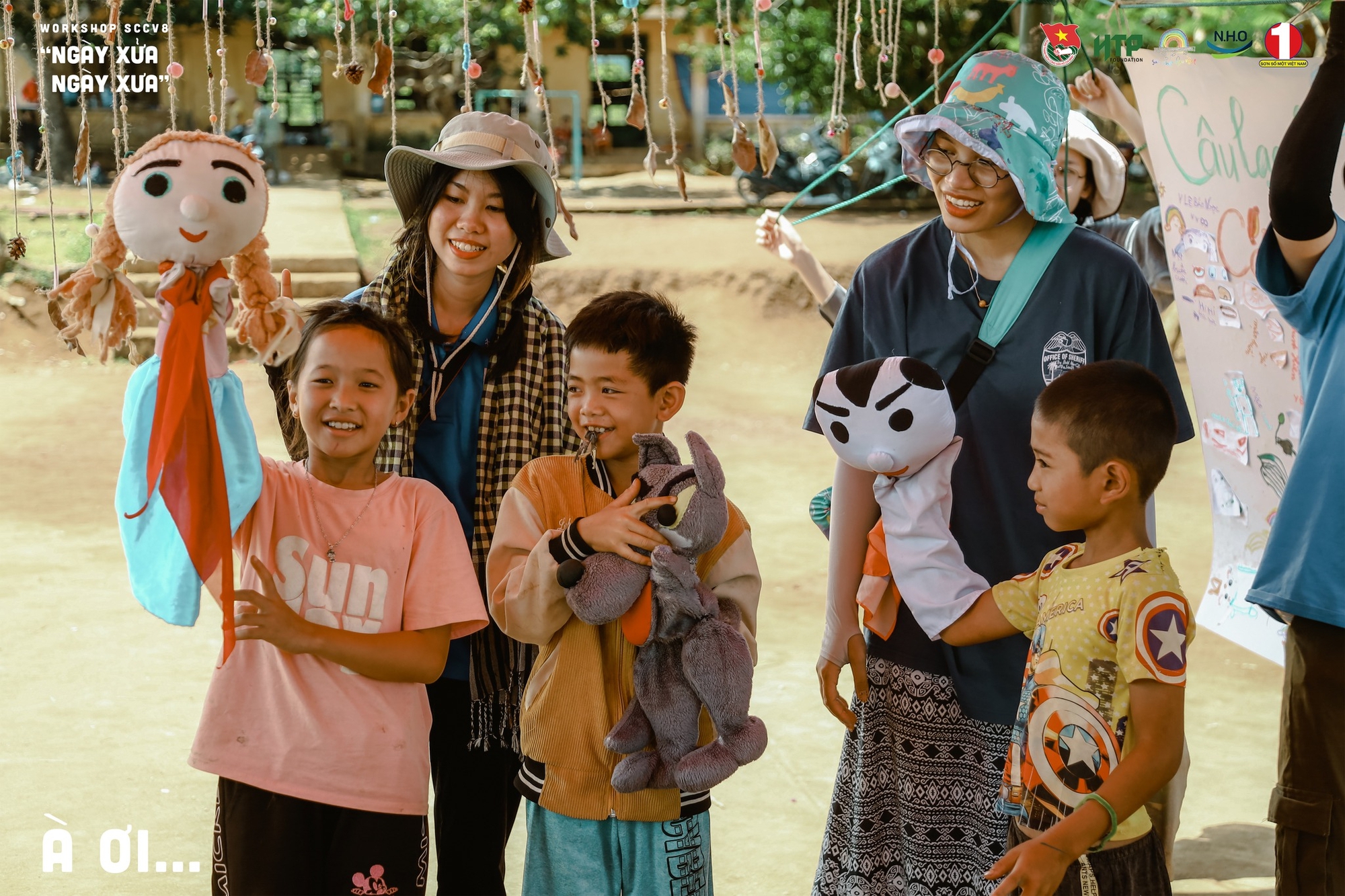 Sân Chơi Cầu Vồng: Nơi chắp cánh hy vọng và ước mơ tuổi thơ cho trẻ em nghèo- Ảnh 2. Sân Chơi Cầu Vồng: Nơi chắp cánh hy vọng và ước mơ tuổi thơ cho trẻ em nghèo- Ảnh 2.
