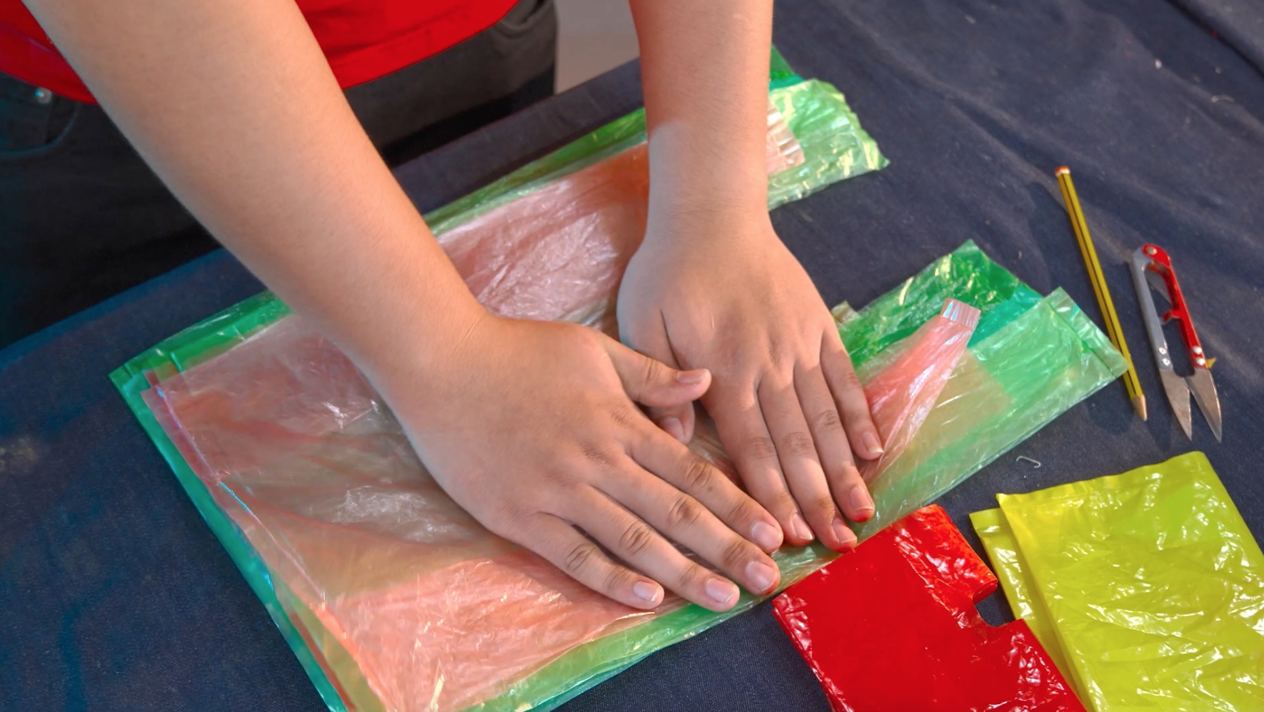 Limloop - tái chế rác nylon thành túi- Ảnh 18. Limloop - tái chế rác nylon thành túi- Ảnh 18.