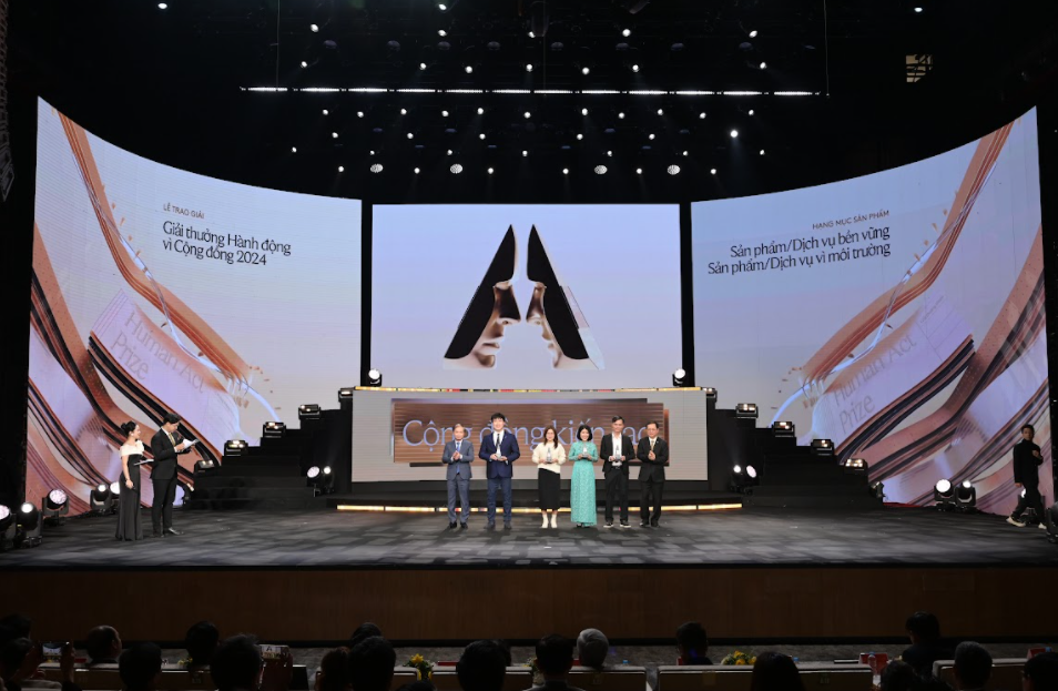 DUYTAN Recycling đạt giải tại hạng mục Sản phẩm/dịch vụ bền vững tại Human Act Prize 2024- Ảnh 2. DUYTAN Recycling đạt giải tại hạng mục Sản phẩm/dịch vụ bền vững tại Human Act Prize 2024- Ảnh 2.
