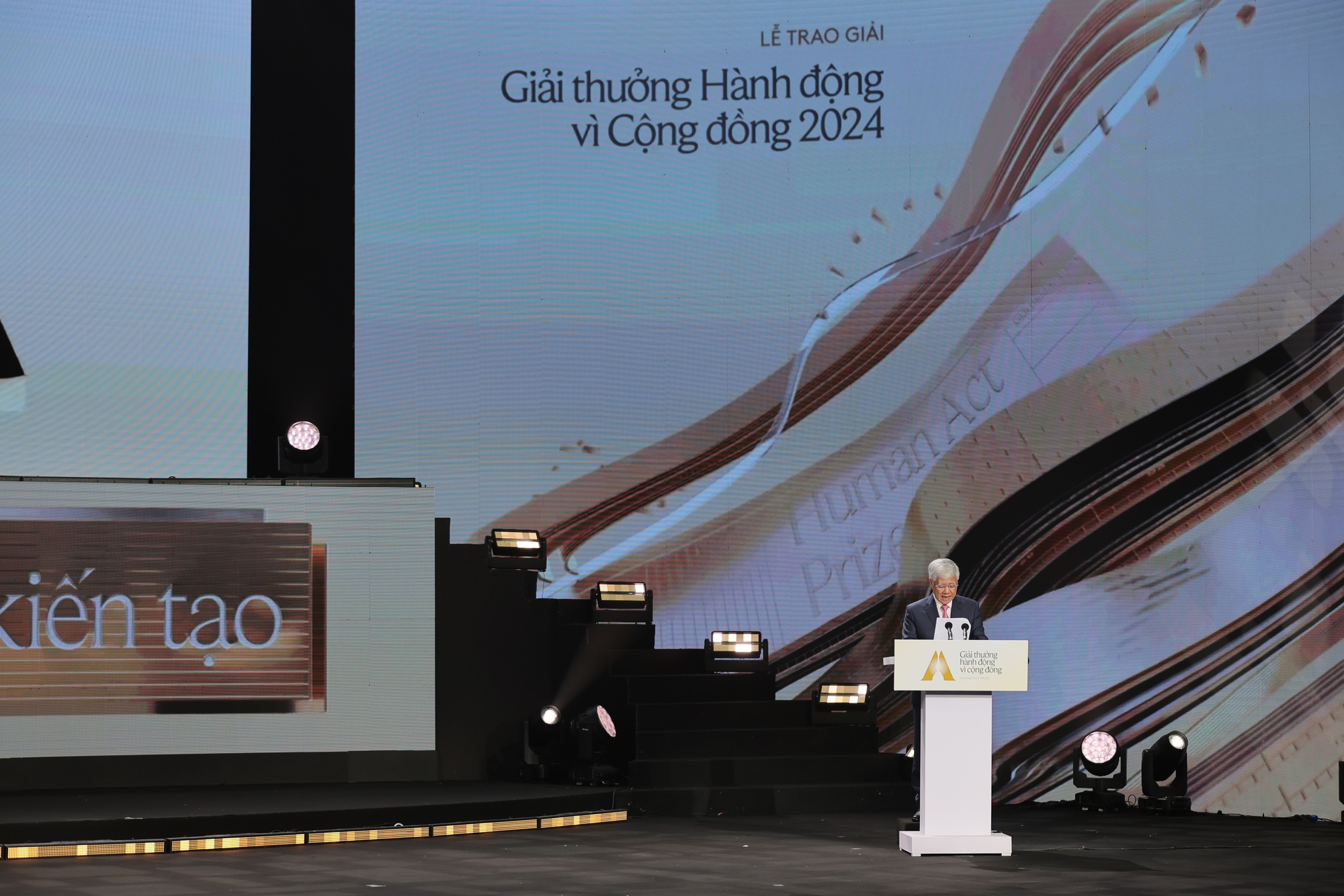 31 dự án được vinh danh tại Human Act Prize 2024: Một tinh thần Việt Nam hào sảng, để Việt Nam vươn mình mạnh mẽ- Ảnh 21. 31 dự án được vinh danh tại Human Act Prize 2024: Một tinh thần Việt Nam hào sảng, để Việt Nam vươn mình mạnh mẽ- Ảnh 21.