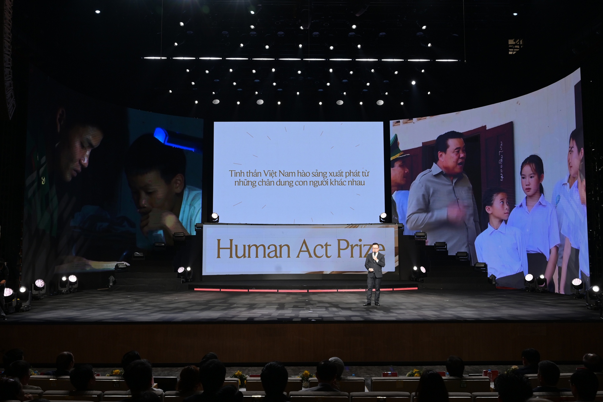 31 dự án được vinh danh tại Human Act Prize 2024: Một tinh thần Việt Nam hào sảng, để Việt Nam vươn mình mạnh mẽ- Ảnh 8. 31 dự án được vinh danh tại Human Act Prize 2024: Một tinh thần Việt Nam hào sảng, để Việt Nam vươn mình mạnh mẽ- Ảnh 8.