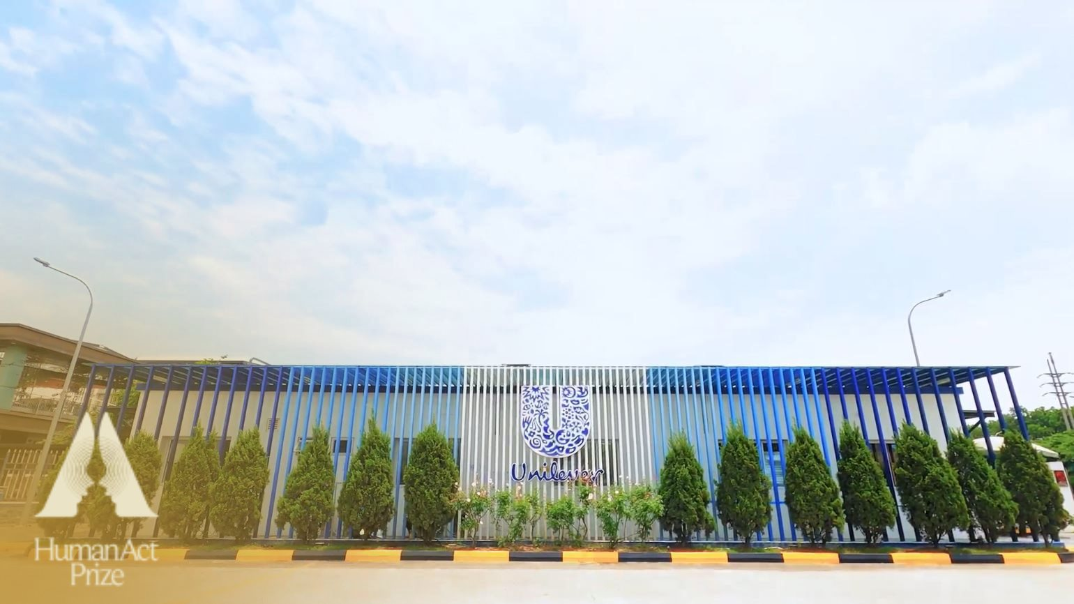 Unilever Việt Nam đạt giải tại Hạng mục Dự án Bền Vững tại Human Act Prize 2024: Một cánh én không thể làm nên mùa xuân- Ảnh 2. Unilever Việt Nam đạt giải tại Hạng mục Dự án Bền Vững tại Human Act Prize 2024: Một cánh én không thể làm nên mùa xuân- Ảnh 2.