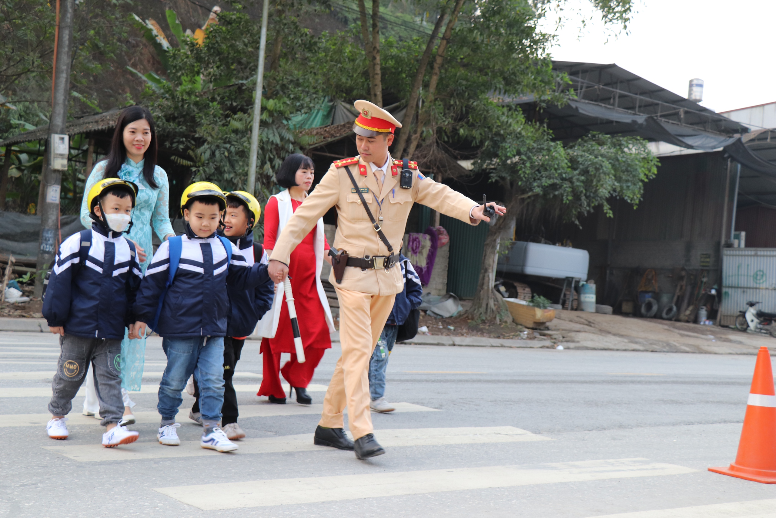 ĐẾN TRƯỜNG AN TOÀN- Ảnh 3.