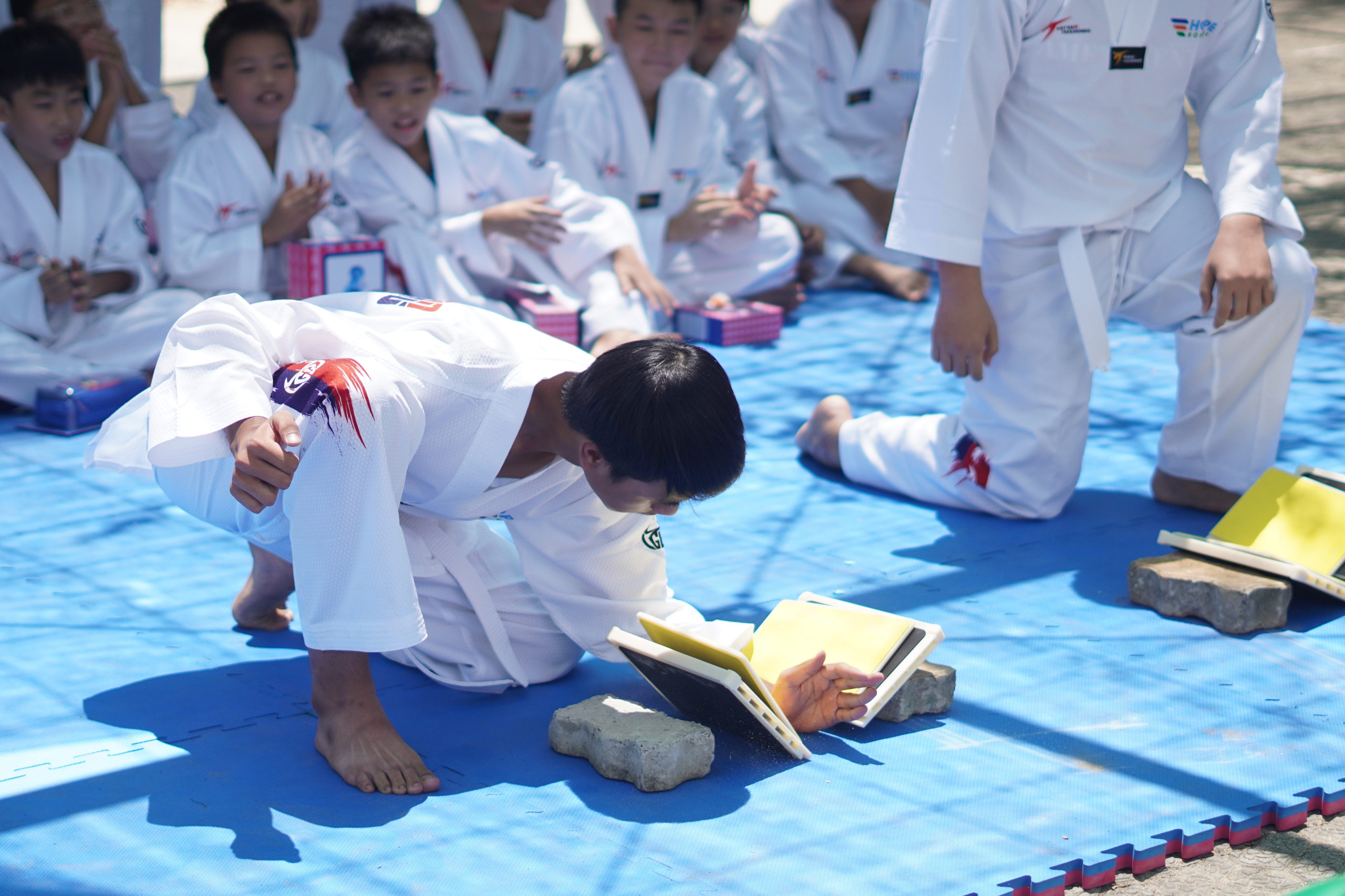 Trường Hy Vọng - Ảnh 4.