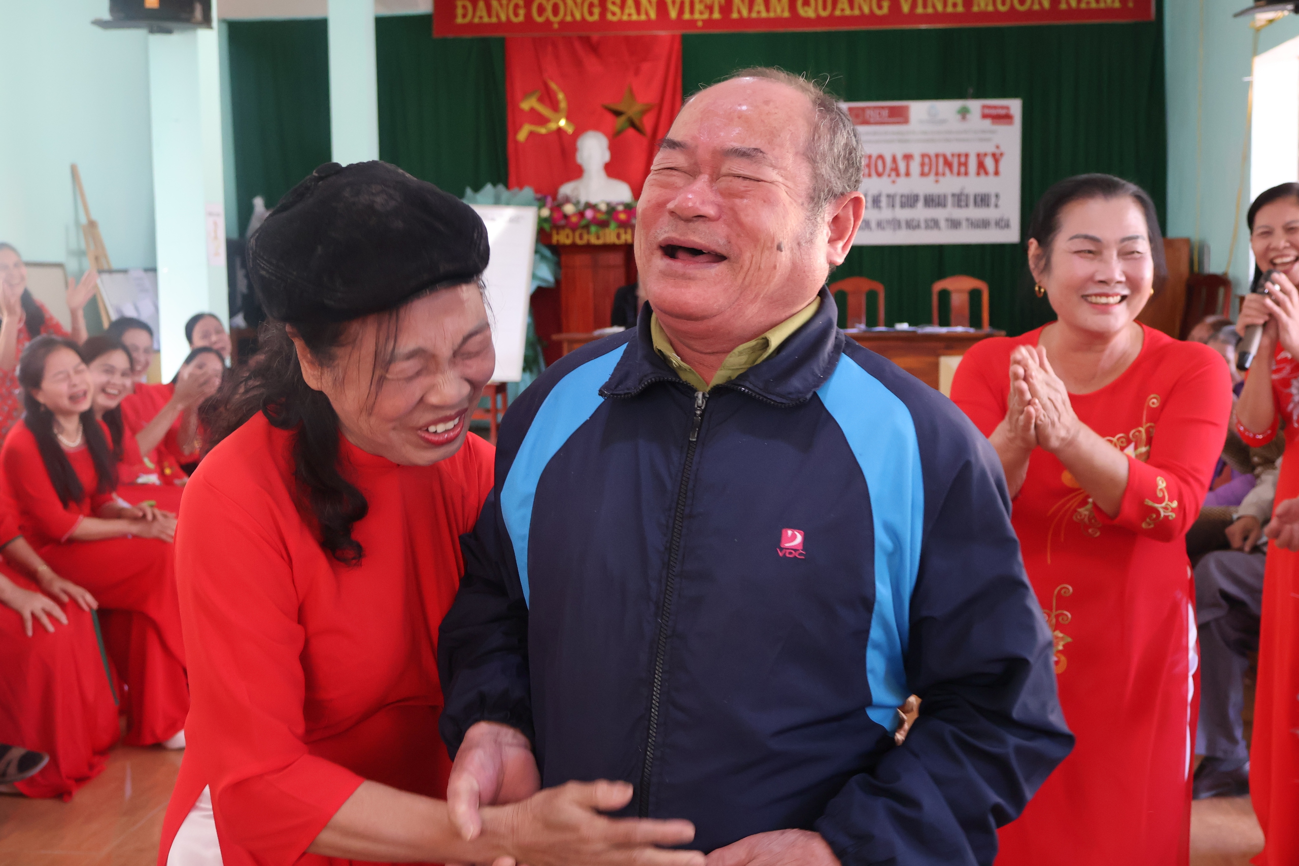 Câu lạc bộ Liên thế hệ Tự giúp nhau - Ảnh 17.