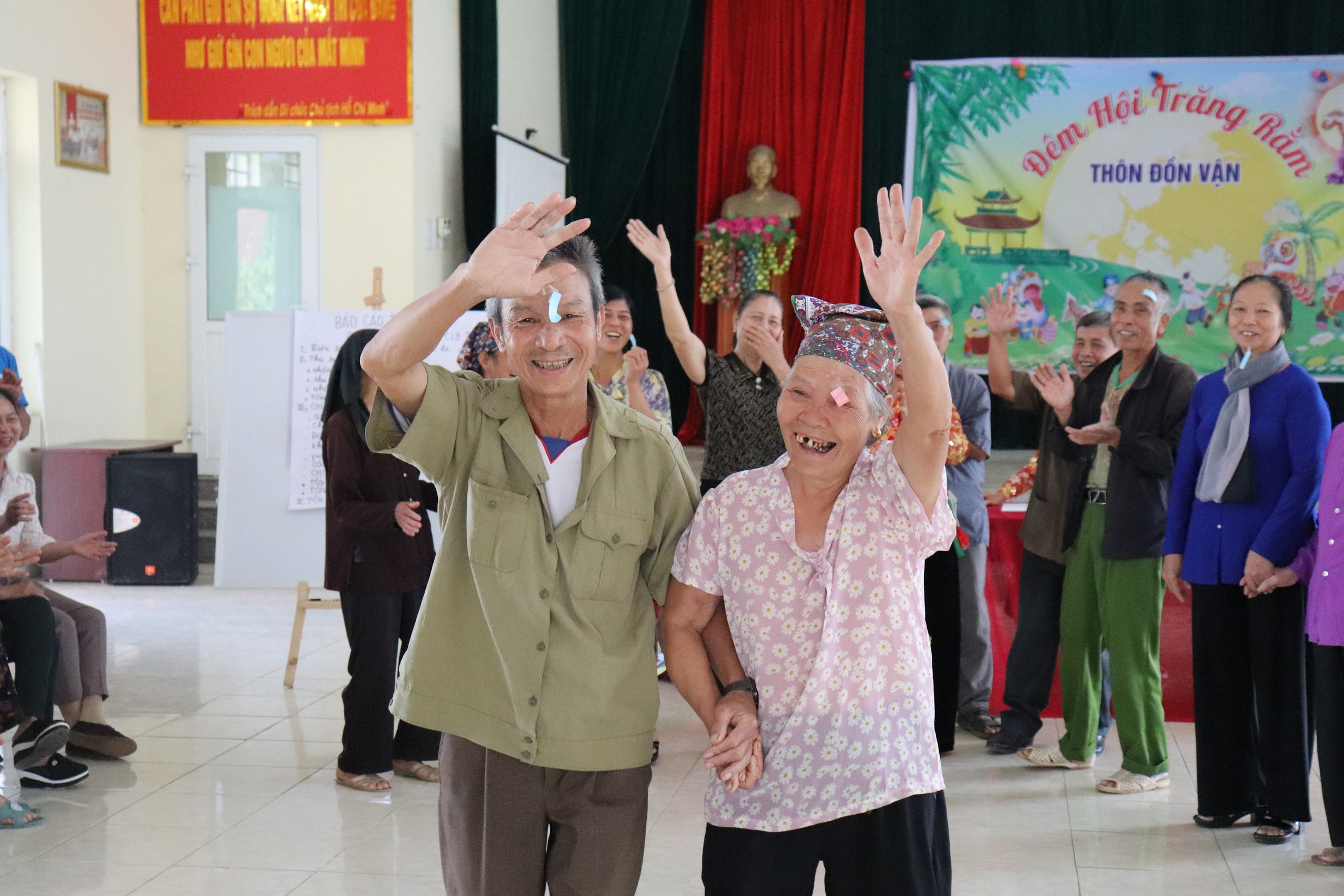 Câu lạc bộ Liên thế hệ Tự giúp nhau - Ảnh 10.