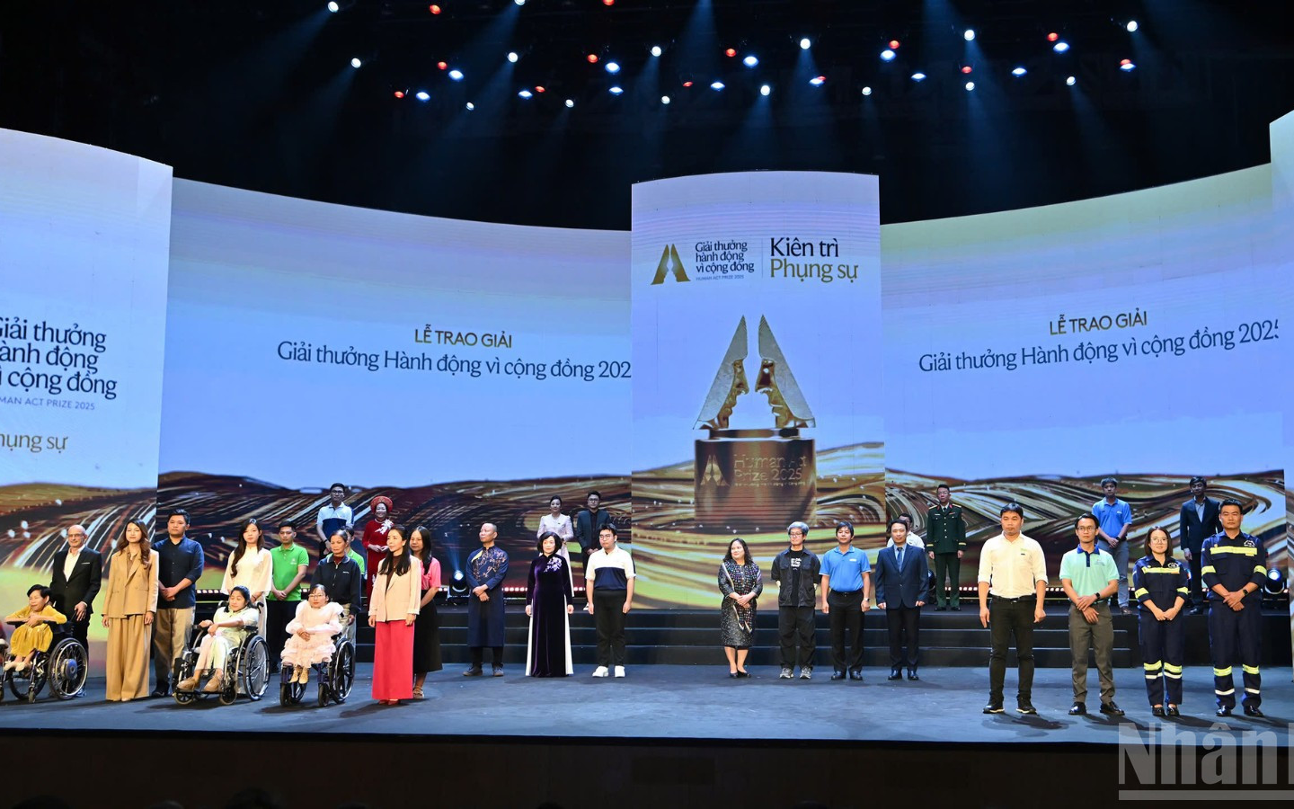 [Ảnh] Gala trao Giải thưởng Hành động vì Cộng đồng 2025