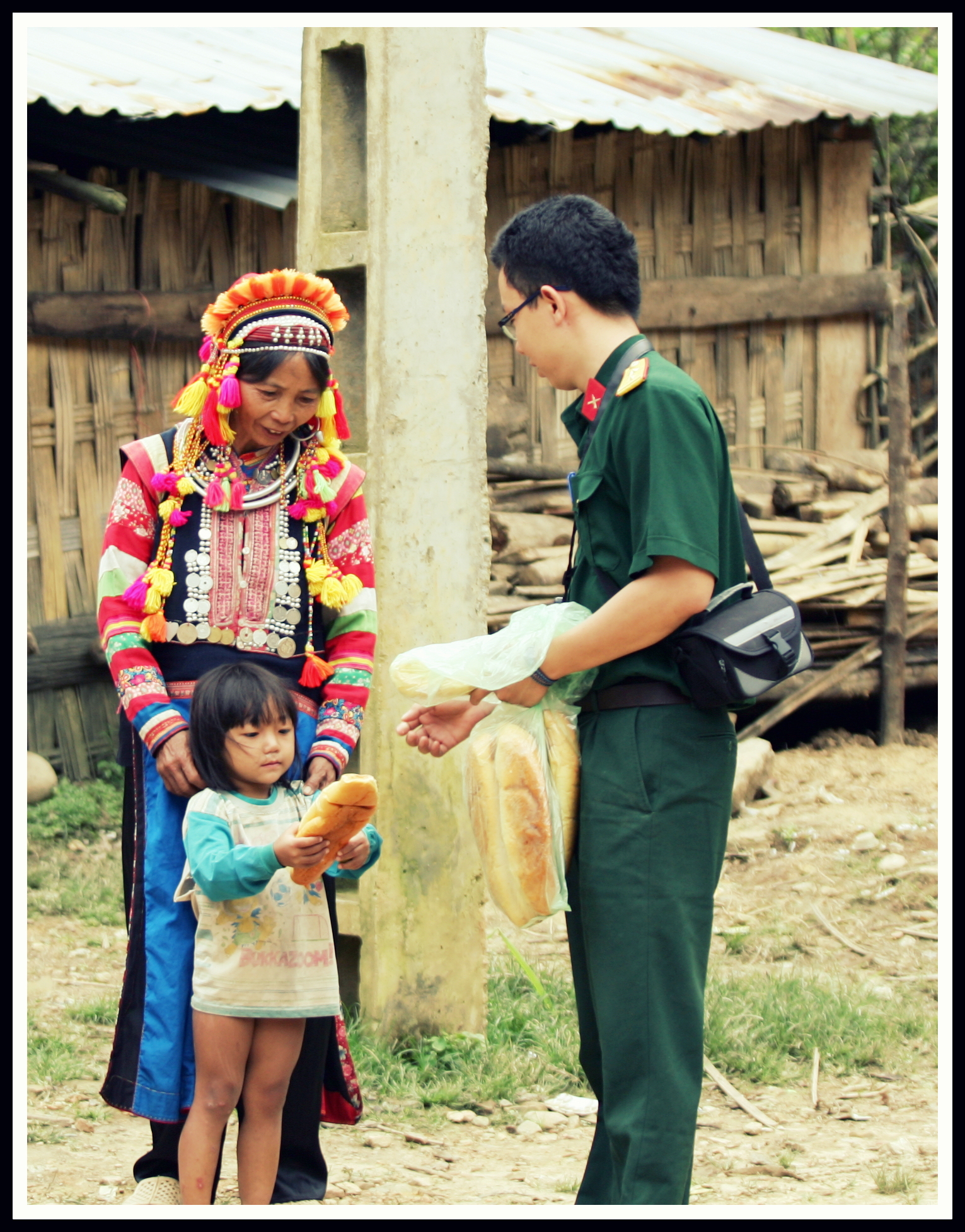 Thắp lên một que diêm - Ảnh 19.