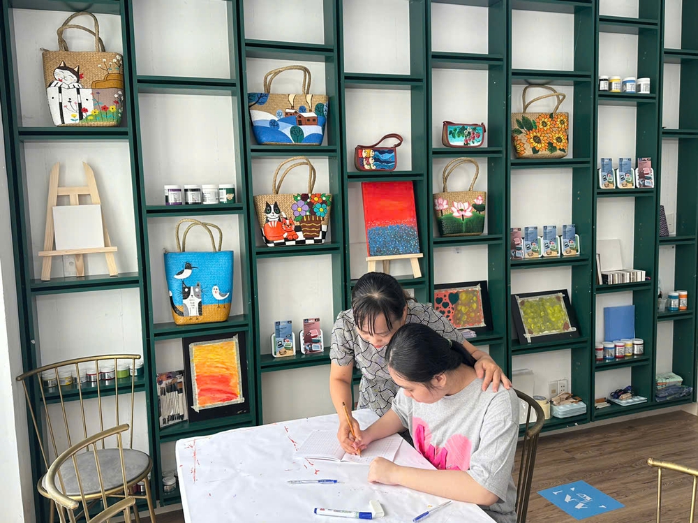 Dự án hỗ trợ trẻ tự kỷ và chậm phát triển trí tuệ Thương & An- Ảnh 20. Dự án hỗ trợ trẻ tự kỷ và chậm phát triển trí tuệ Thương & An- Ảnh 20.