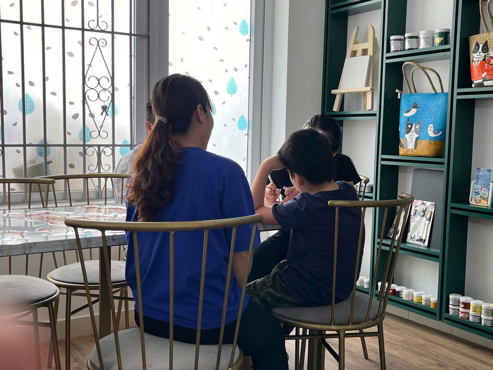 Dự án hỗ trợ trẻ tự kỷ và chậm phát triển trí tuệ Thương & An- Ảnh 15. Dự án hỗ trợ trẻ tự kỷ và chậm phát triển trí tuệ Thương & An- Ảnh 15.