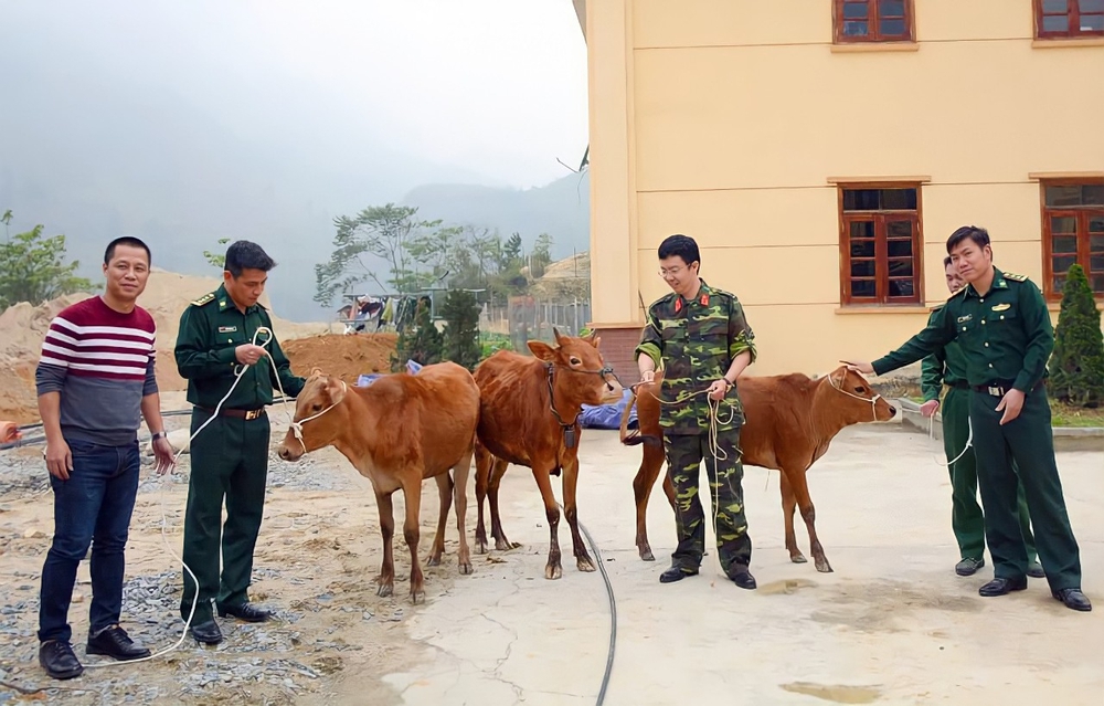 Thắp lên một que diêm- Ảnh 22.