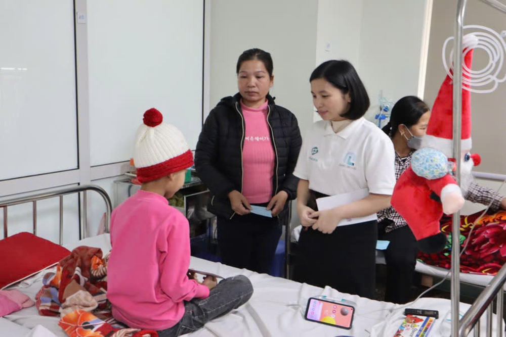 Chuyến tàu sức khỏe IVIE- Ảnh 8. Chuyến tàu sức khỏe IVIE- Ảnh 8.