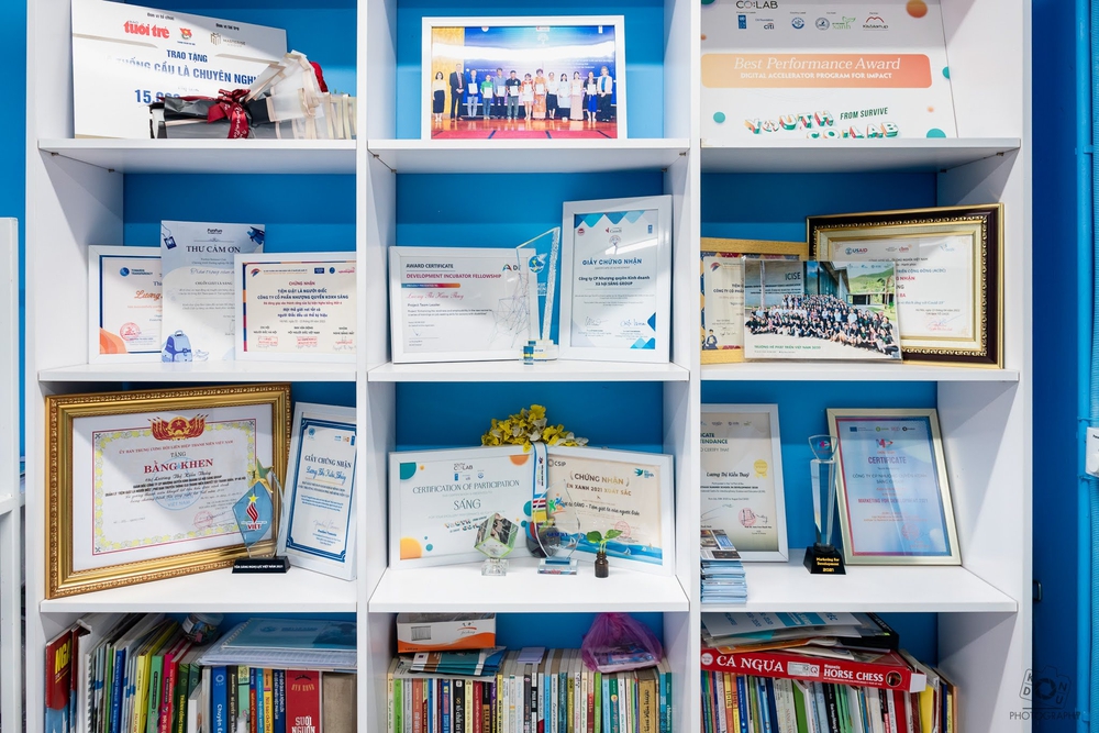 Giặt là Sáng - Tiệm giặt là người Điếc- Ảnh 18.