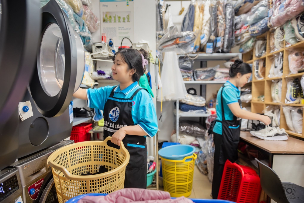 Giặt là Sáng - Tiệm giặt là người Điếc- Ảnh 14.