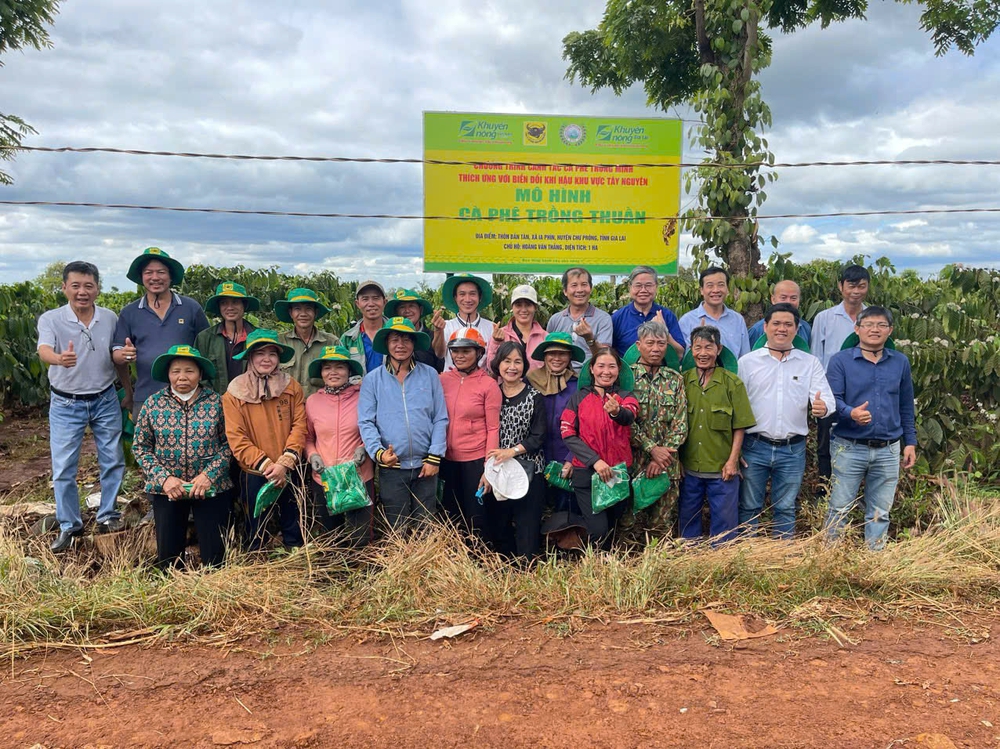 Canh tác cà phê thông minh thích ứng với biến đổi khí hậu- Ảnh 13. Canh tác cà phê thông minh thích ứng với biến đổi khí hậu- Ảnh 13.