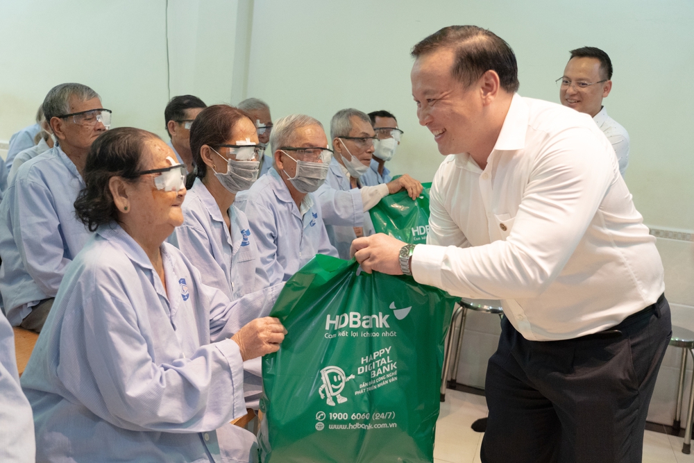 HDBANK - CHẮP CÁNH YÊU THƯƠNG- Ảnh 18. HDBANK - CHẮP CÁNH YÊU THƯƠNG- Ảnh 18.