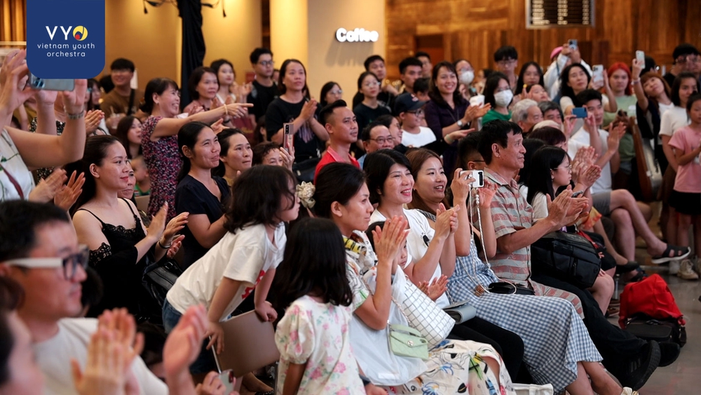 Dàn nhạc Giao hưởng Trẻ Việt Nam- Ảnh 4. Dàn nhạc Giao hưởng Trẻ Việt Nam- Ảnh 4.