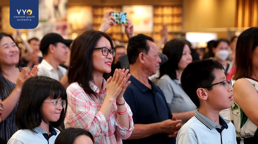 Dàn nhạc Giao hưởng Trẻ Việt Nam- Ảnh 8. Dàn nhạc Giao hưởng Trẻ Việt Nam- Ảnh 8.