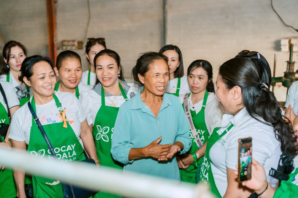Thương hiệu Cỏ Cây Hoa Lá- Ảnh 17. Thương hiệu Cỏ Cây Hoa Lá- Ảnh 17.