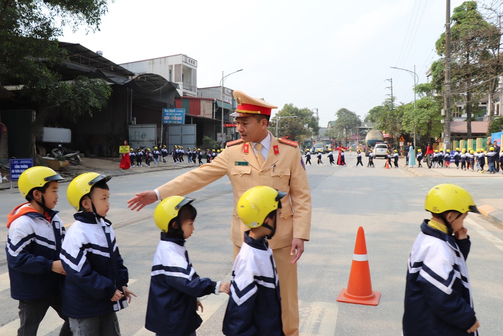 ĐẾN TRƯỜNG AN TOÀN- Ảnh 12.