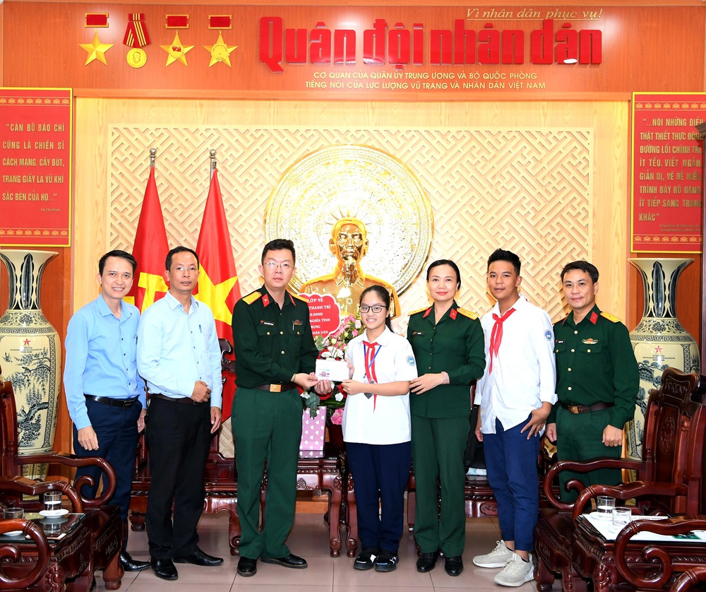 Thắp lên một que diêm - Ảnh 17.