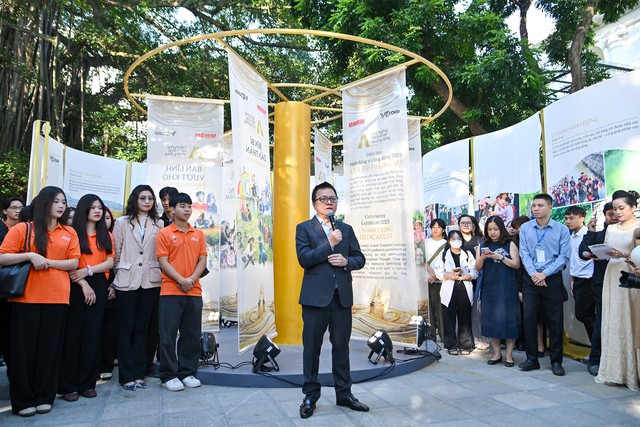 Cục trưởng Xuân Bắc, ca sĩ Hồ Ngọc Hà chấm giải thưởng Hành động vì cộng đồng năm 2025 - Ảnh 1.