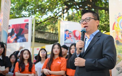 Triển lãm tôn vinh những hành động vì cộng đồng